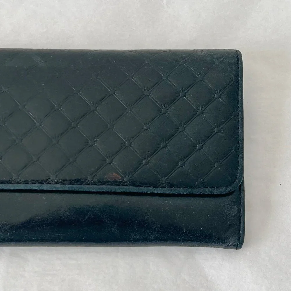 Hobo International Black Smooth Embossed Quilted Leather Trifold Wallet - Picture 3 of 12
